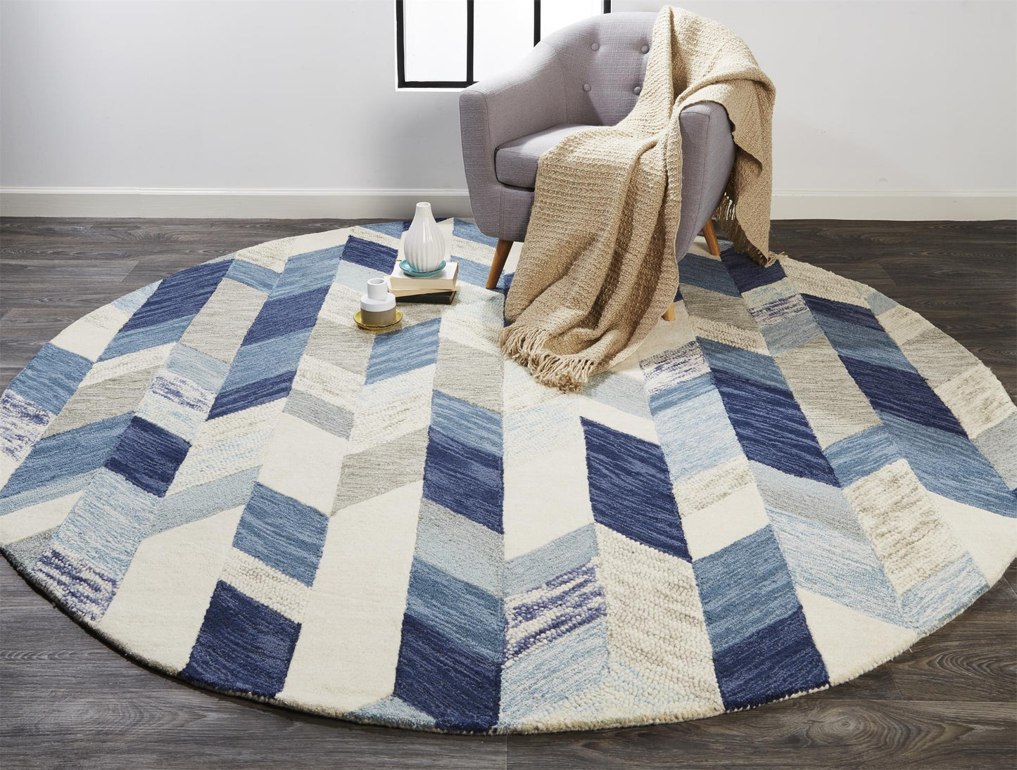 Arazad Tufted Graphic Chevron Rug