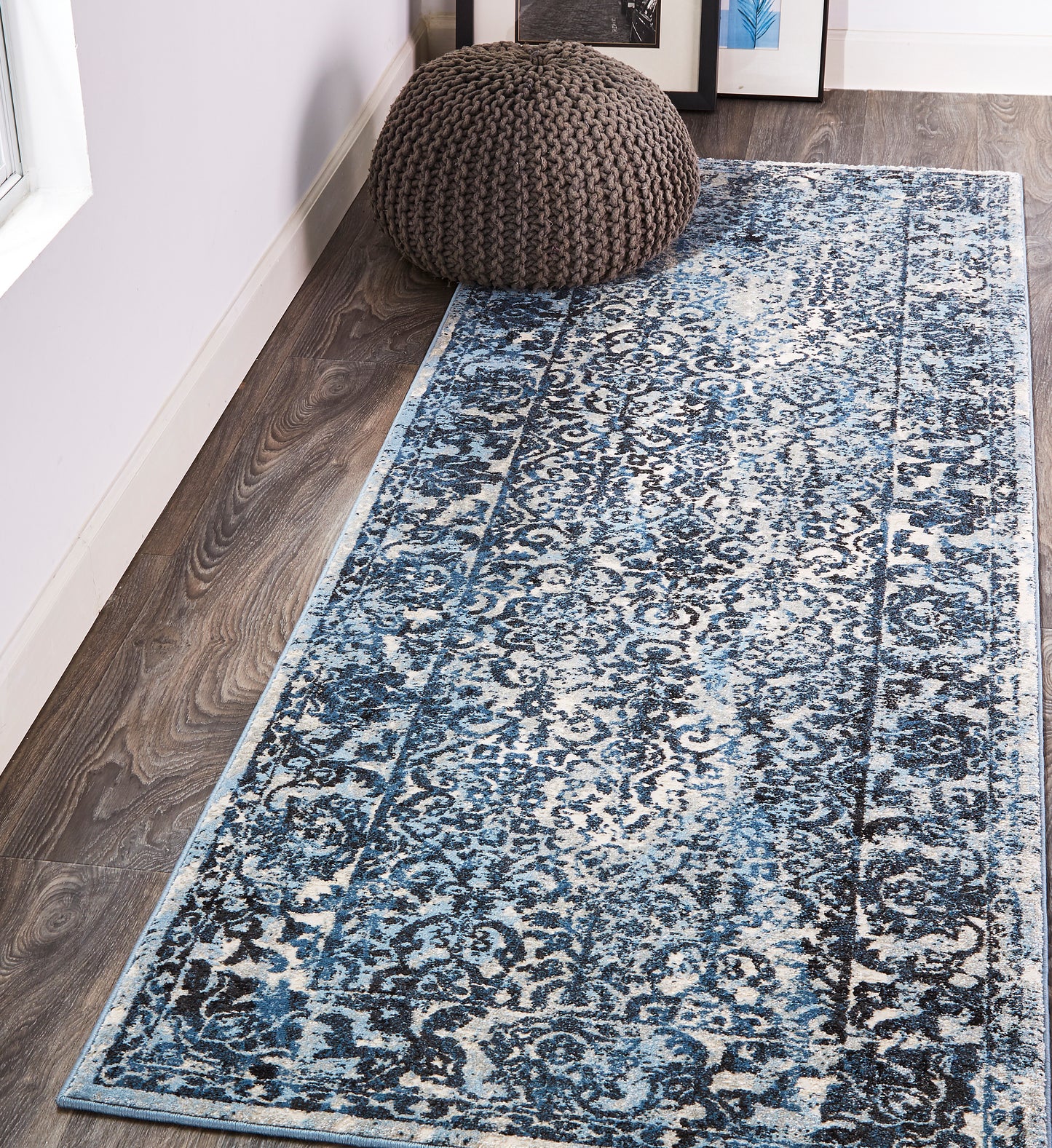 Ainsley Distressed Ornamental Rug