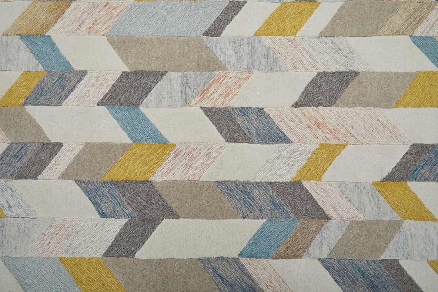 Arazad Graphic Chevron Tufted Rug