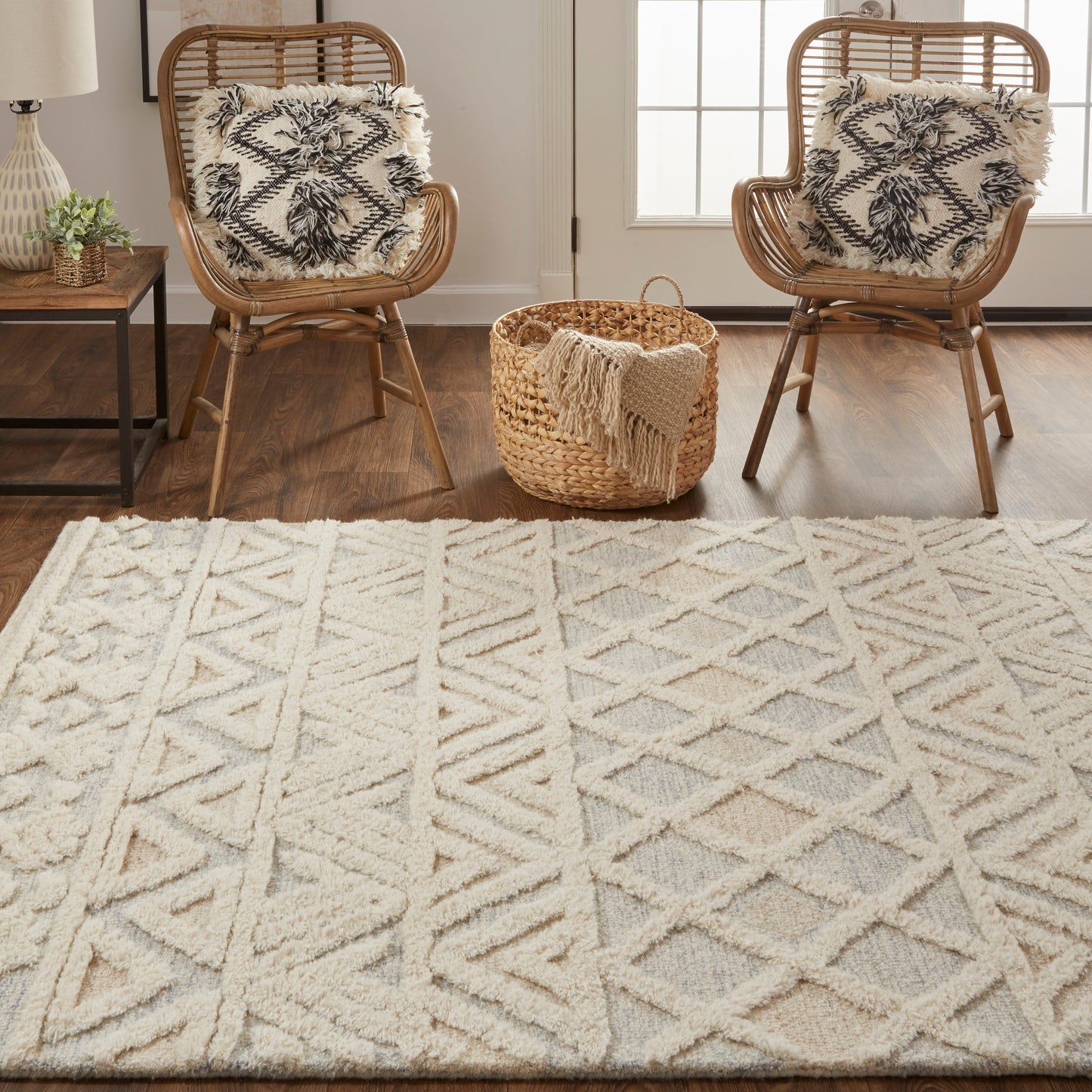 Anica Moroccan Chevorn Wool Tufted Rug