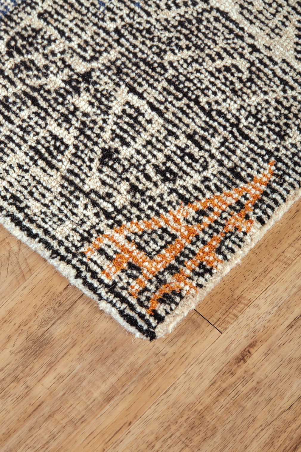 Arazad Tufted Tribal Diamond Rug