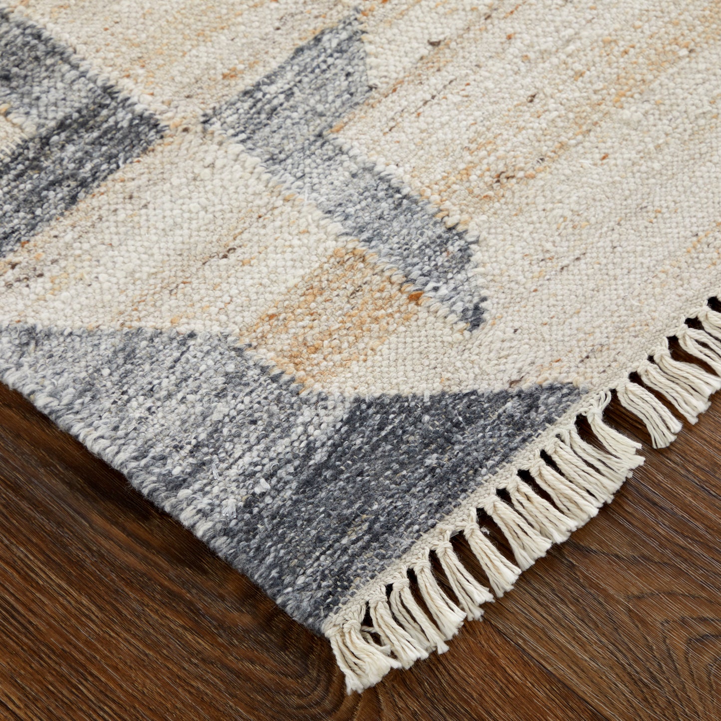 Beckett Transitional Gray/Beige Rug