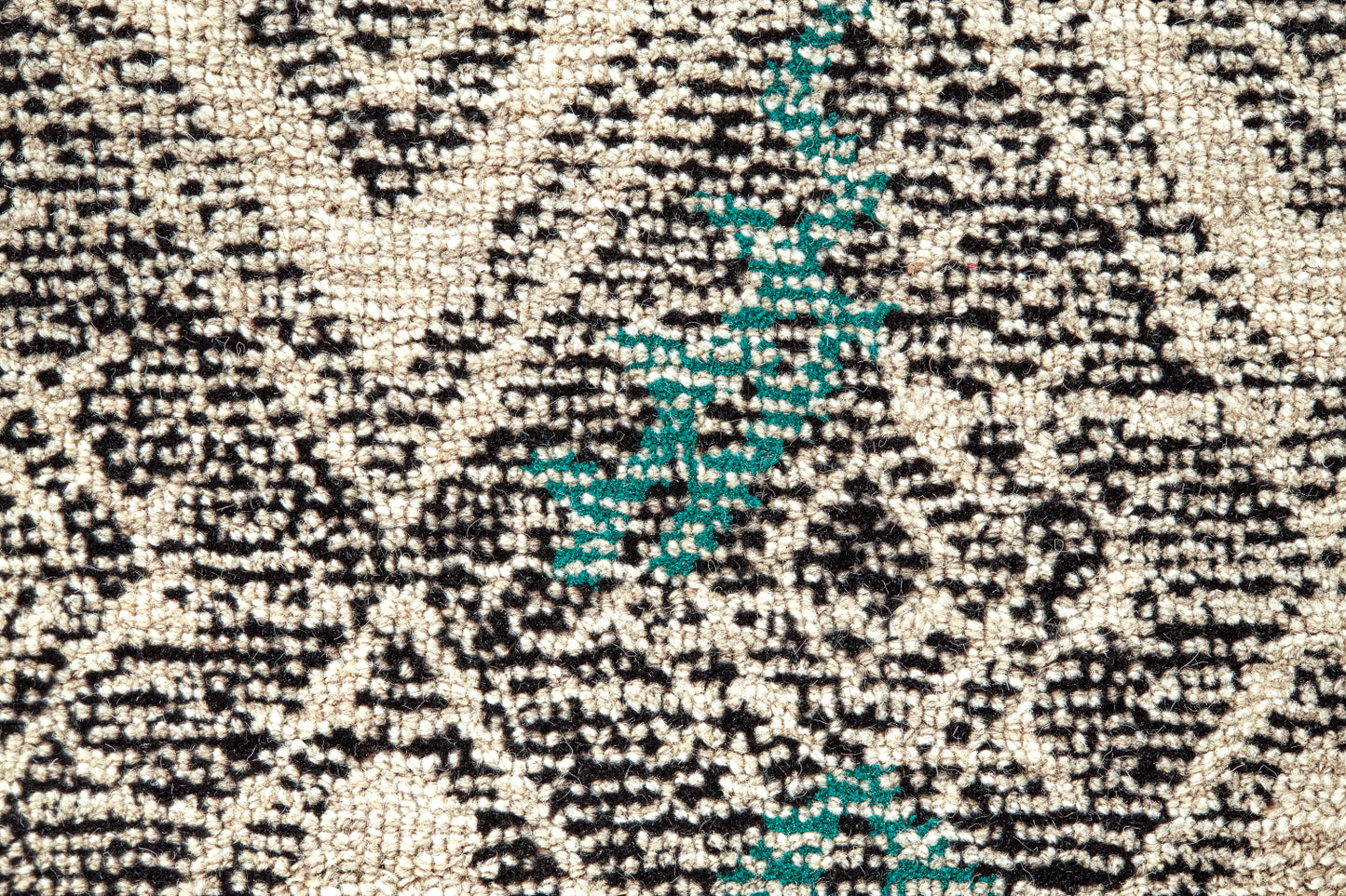 Arazad Tufted Tribal Diamond Rug