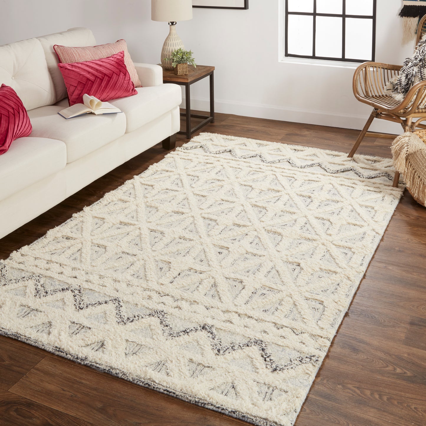 Anica Moroccan Wool w/Diamond Lines Rug