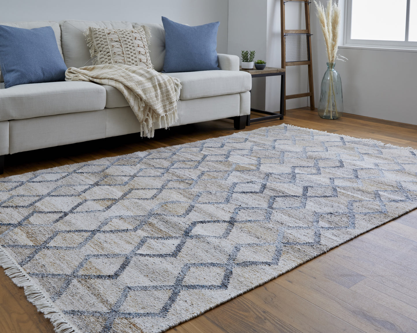 Beckett Transitional Charcoal Gray/Beige Rug