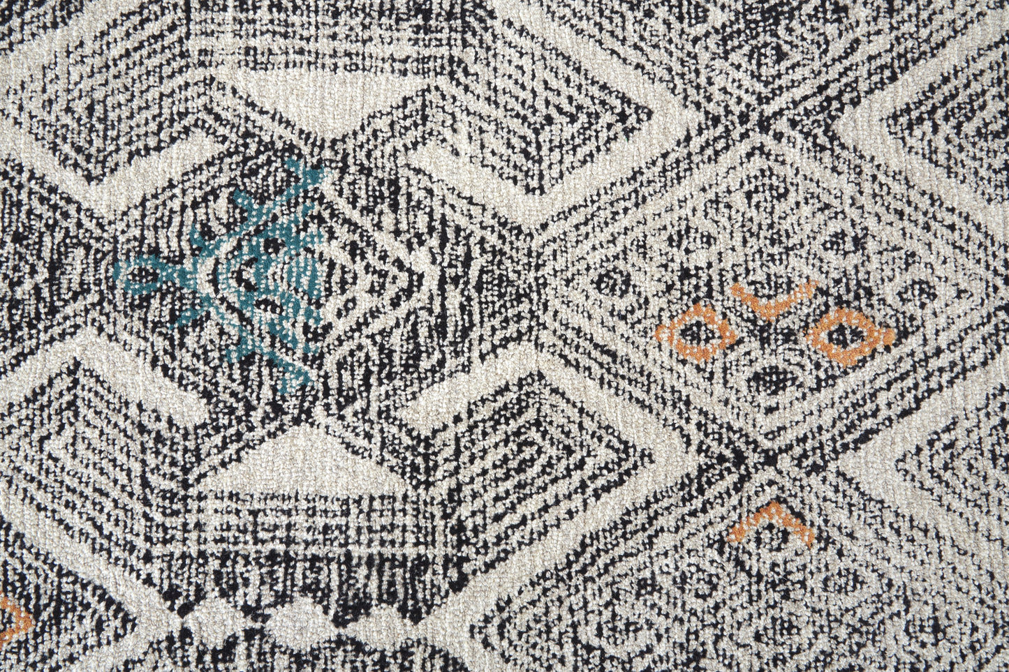 Arazad Tufted Tribal Diamond Rug