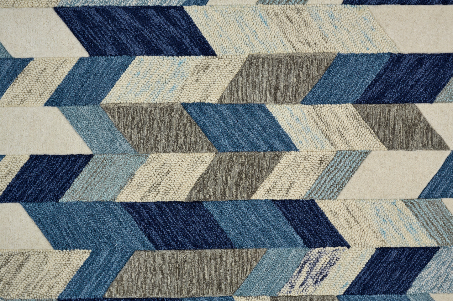 Arazad Tufted Graphic Chevron Rug