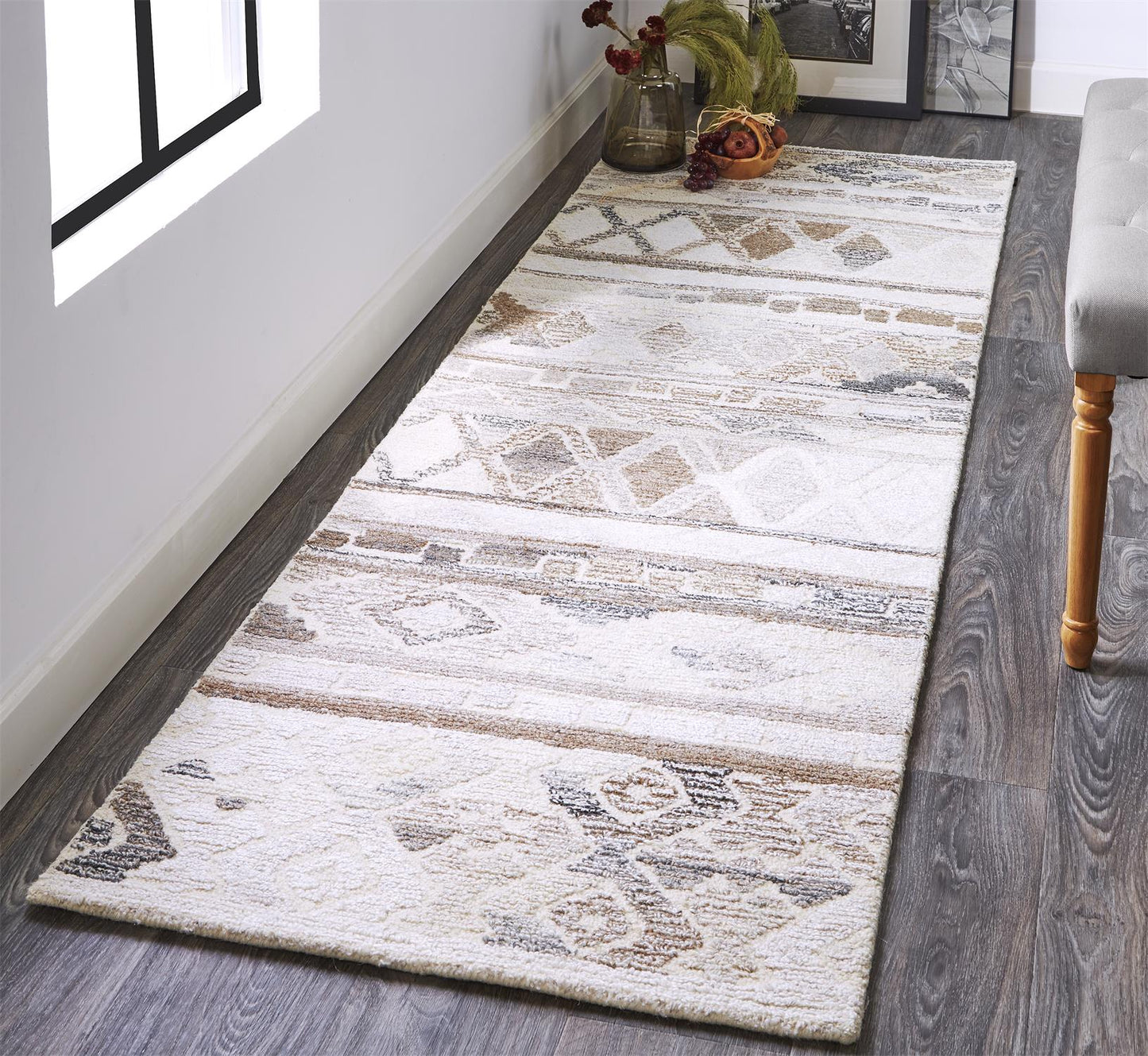 Asher Gradient Distressed Diamond Wool Rug