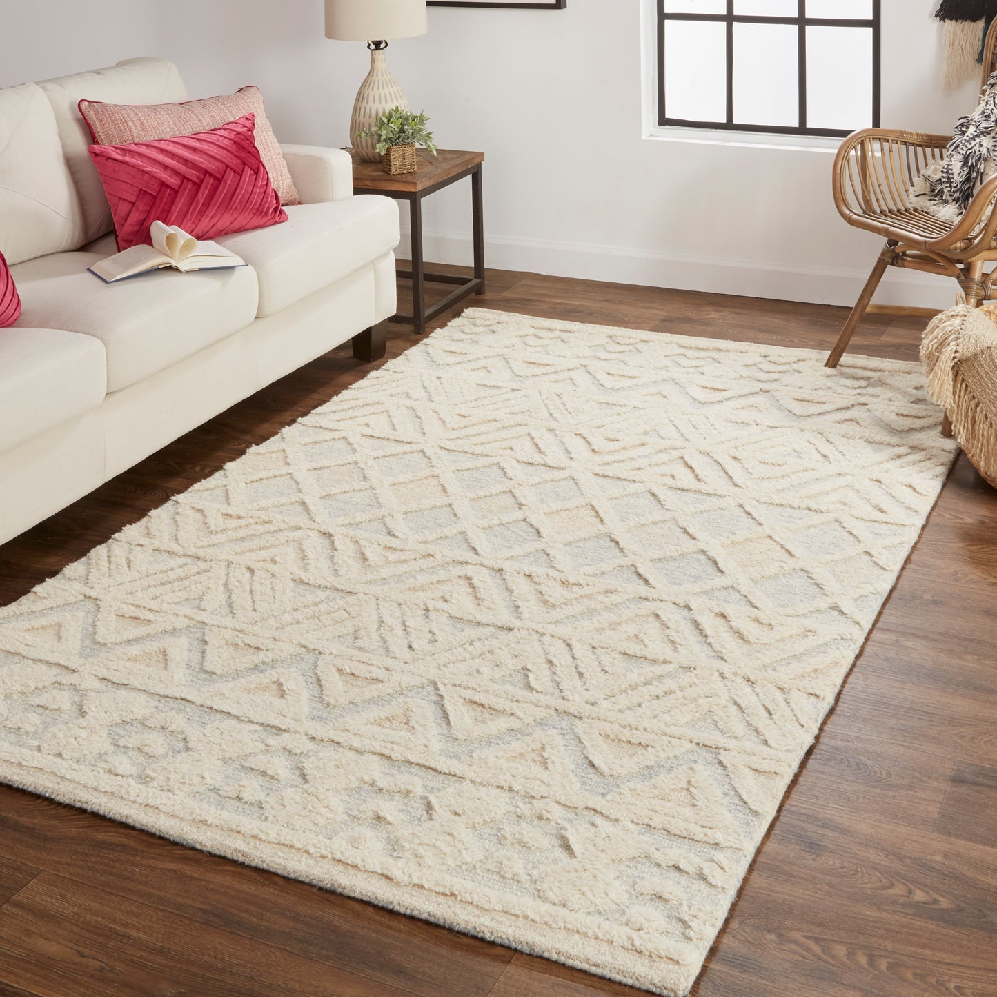 Anica Moroccan Chevorn Wool Tufted Rug