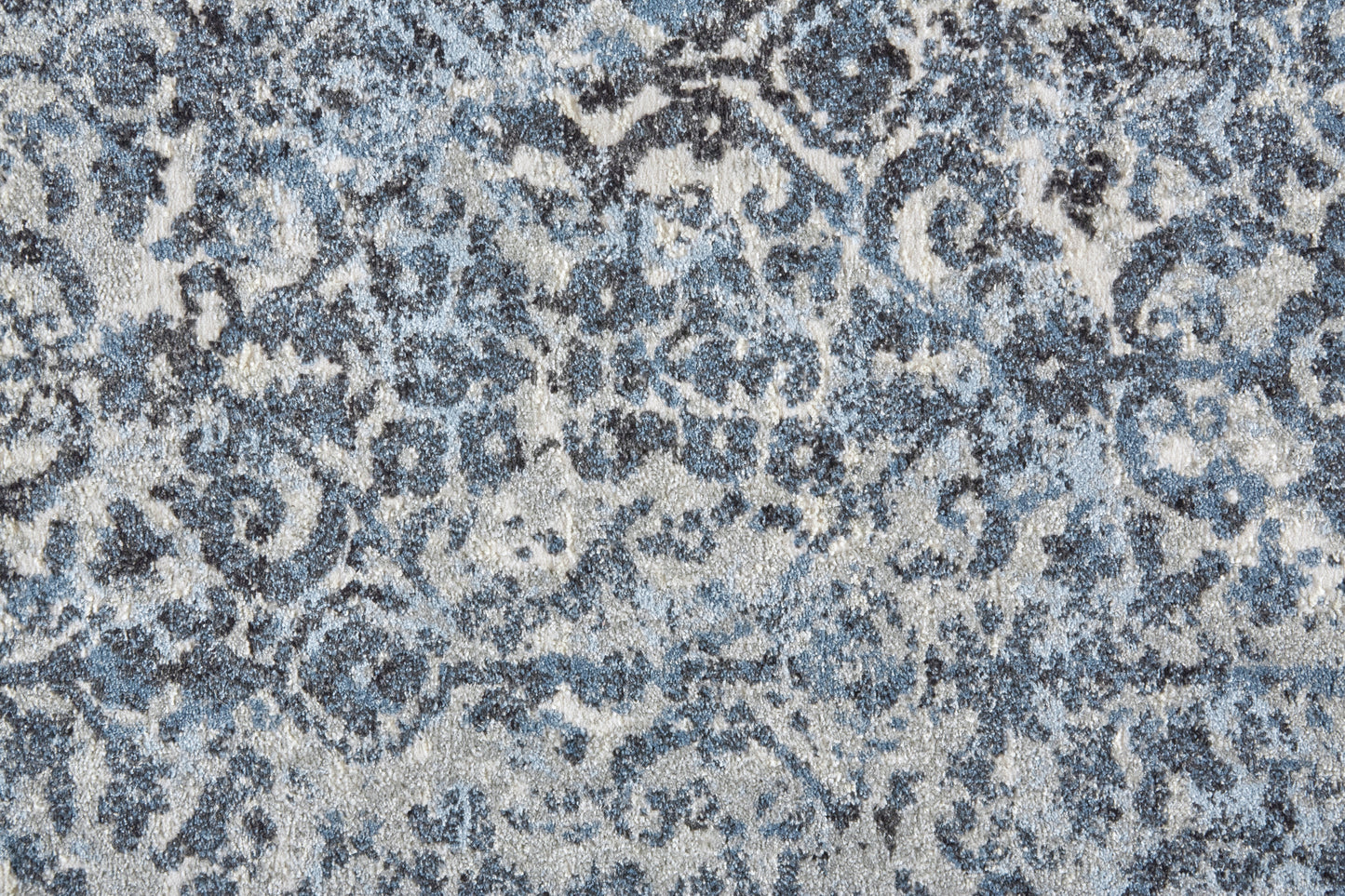 Ainsley Distressed Ornamental Rug