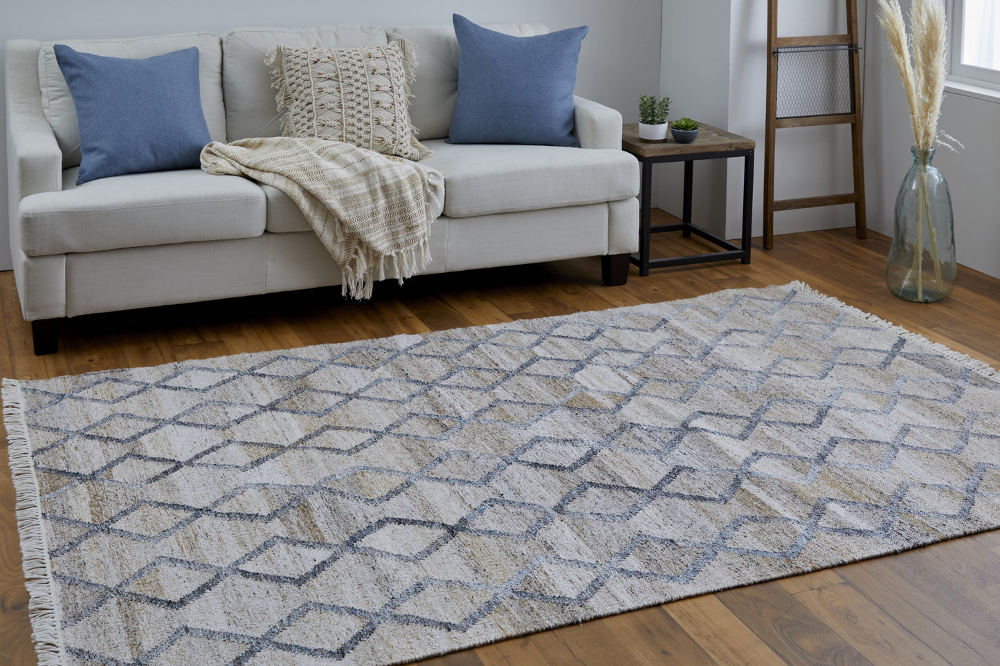 Beckett Transitional Charcoal Gray/Beige Rug
