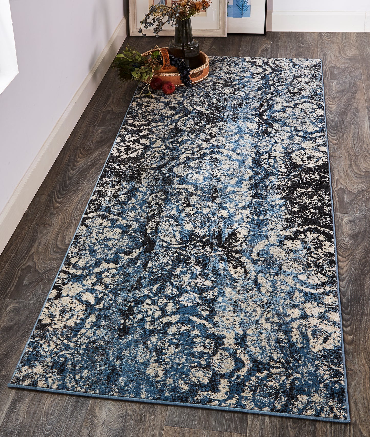Ainsley Modern Distressed Floral Rug